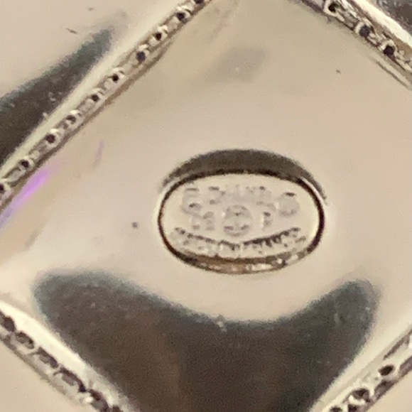 Chanel Handbag with chains Brooch - Picture 5 of 7